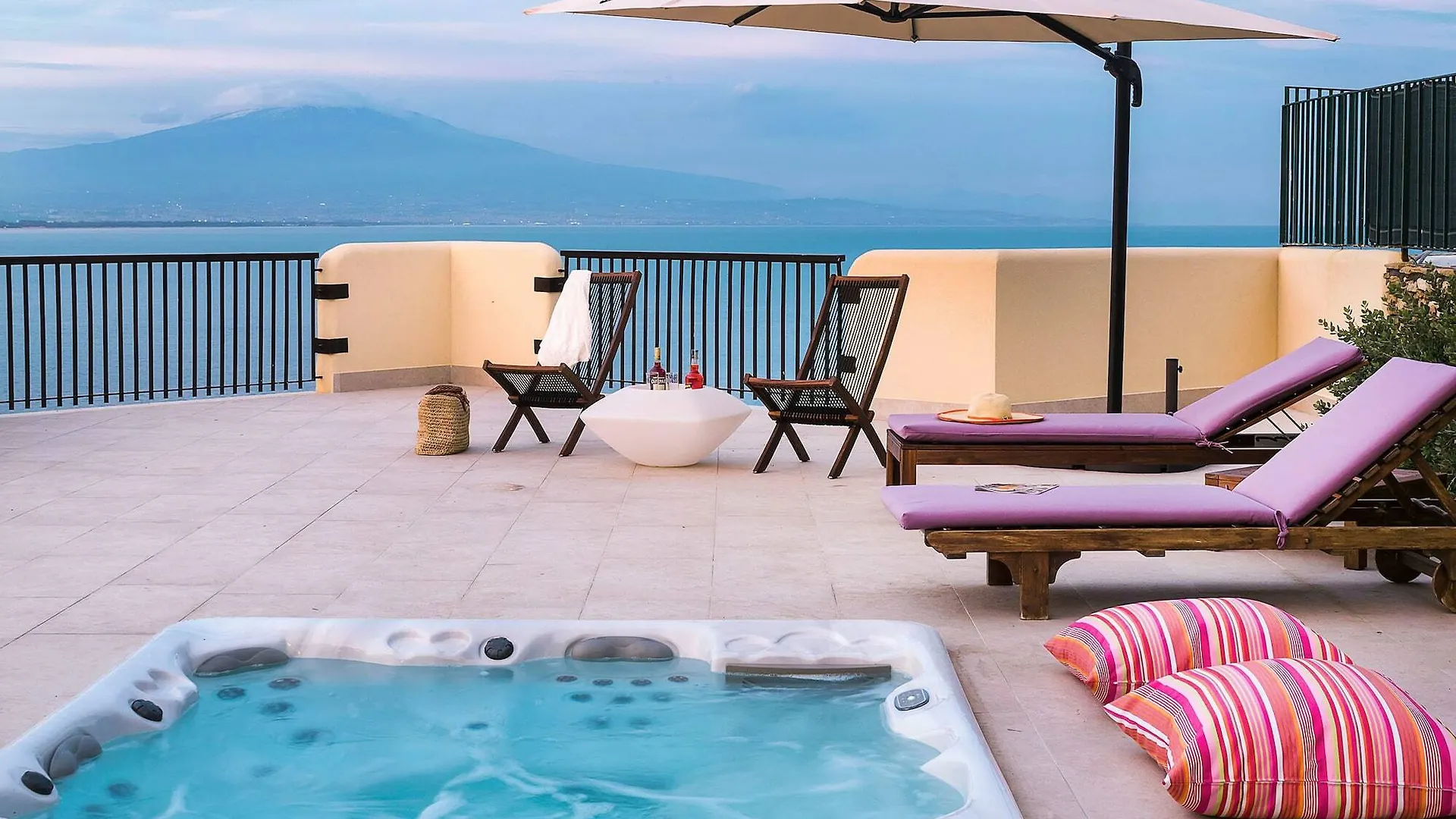 Baia Del Riccio Villa Augusta 0*,  Italy